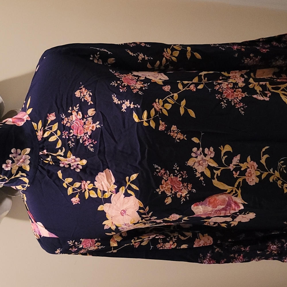 Free People Tate Tunic in midnight Combo. Size pockets. Open back. Size S - Picture 3 of 8